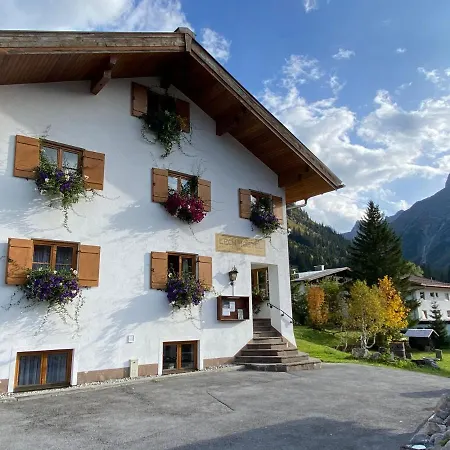 Lech Hostel-2